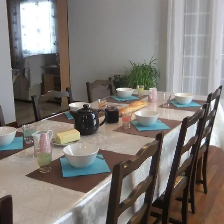 Guest house Au Coin Du Village Chenay (Deux-Sevres)